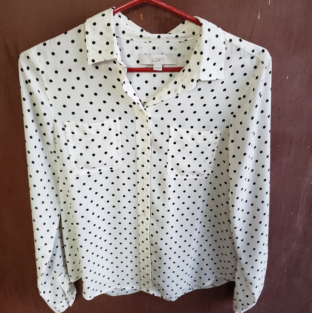 Euc Polkadot Work Button Up Xs - image 3